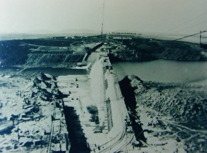 Deneysville-Vaal-dam-under-construction